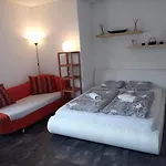 Nižbor Samostatný V Zahradě * Nizbor